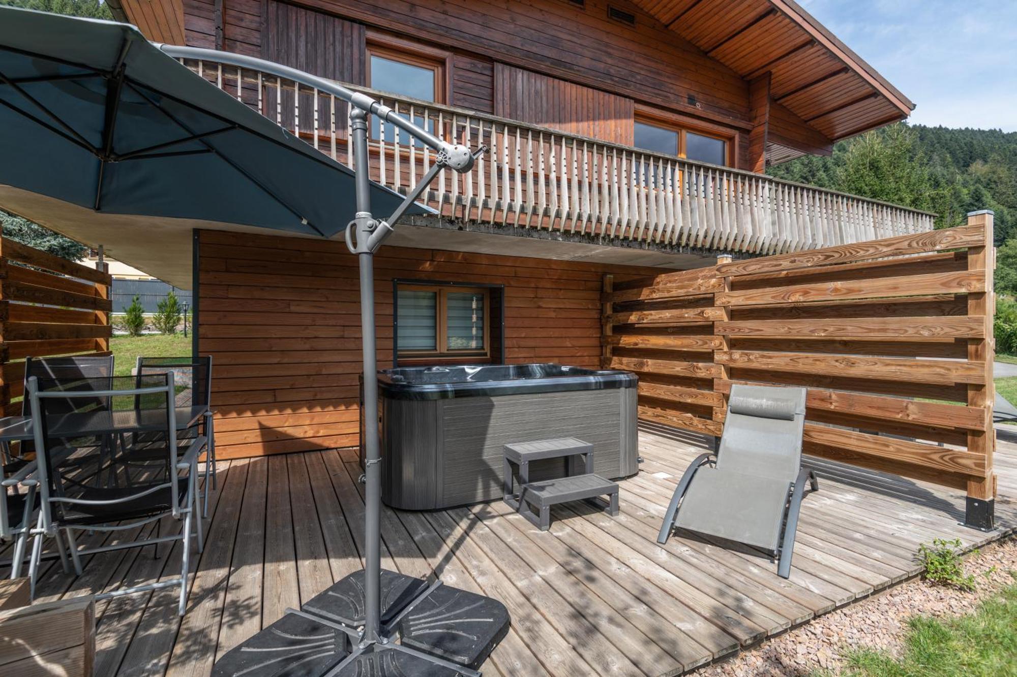 Chalets Du Bouchot & Jacuzzi Privatif Proximite Gerardmer & La Bresse Rochesson Buitenkant foto