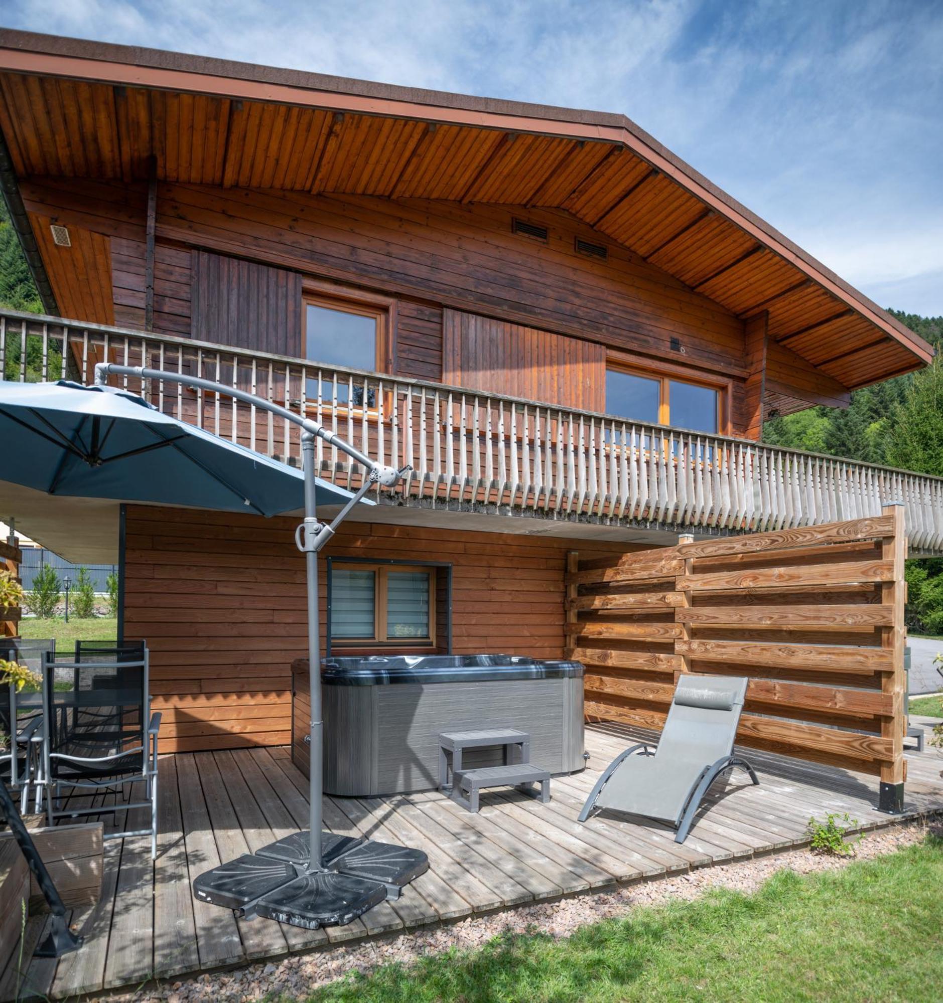 Chalets Du Bouchot & Jacuzzi Privatif Proximite Gerardmer & La Bresse Rochesson Buitenkant foto