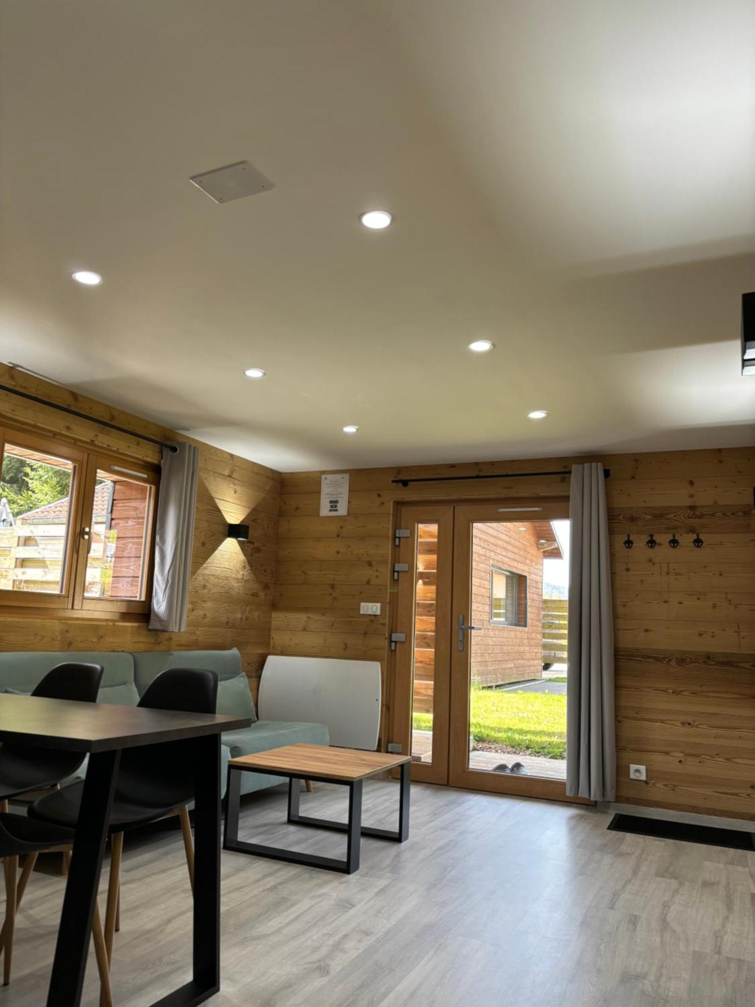 Chalets Du Bouchot & Jacuzzi Privatif Proximite Gerardmer & La Bresse Rochesson Buitenkant foto